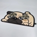 Tapete Comedouro Pet KazzaVip Parte Externa Pelúcia 1,5mm Fundo em EVA Pug 58cmx39cm Bege