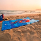 Toalha de Praia e Piscina KazzaVip Microfibra 100% Poli&eacute;ster Estampada Anti Areia Licenciada Superman 70cm x 140m Azul